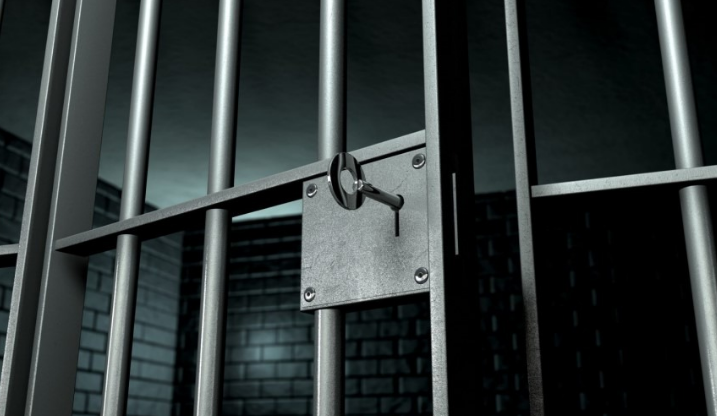 S e pagoi alimentacionin e fëmijëve  burri në Ferizaj dënohet me 1 vit burgim