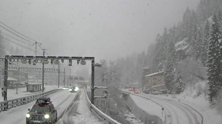 Orteku godet trenin në Zvicër  e nxjerr nga shinat