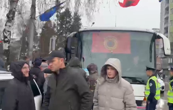 Mitrovica gati për marshin  Drejtësi  jo politikë 