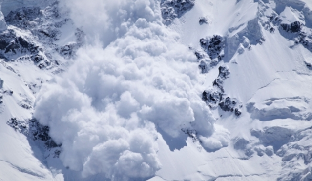 Tragjike në Alpet e Francës  Tre persona humbin jetën nga ortekët   katër të tjerë lëndohen