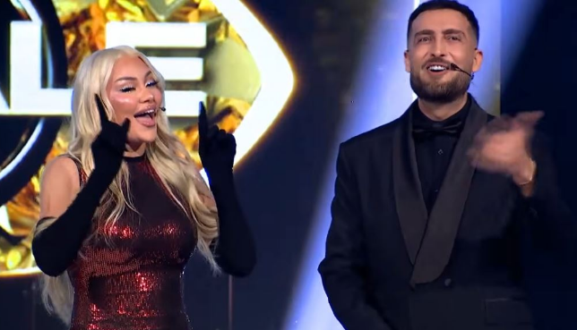 Benita e zbulon që  Bugatti 2  po vjen