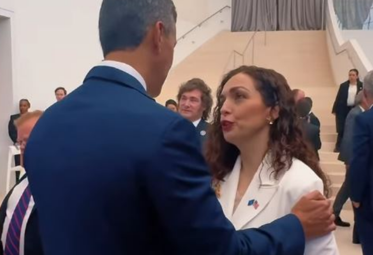 Presidentja Osmani ndan pamje nga takimi i parë i Bordit të Paqes