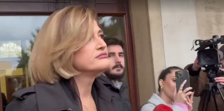 Kusari Lila e konfirmon  Albulena Haxhiu e propozuara për Kryetare Kuvendi