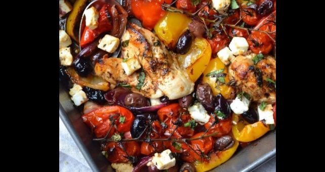 Ide perfekte për iftar  Tavë me mish pule dhe perime në furrë