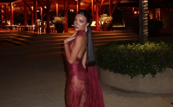 Alba provokon me fustan transparent