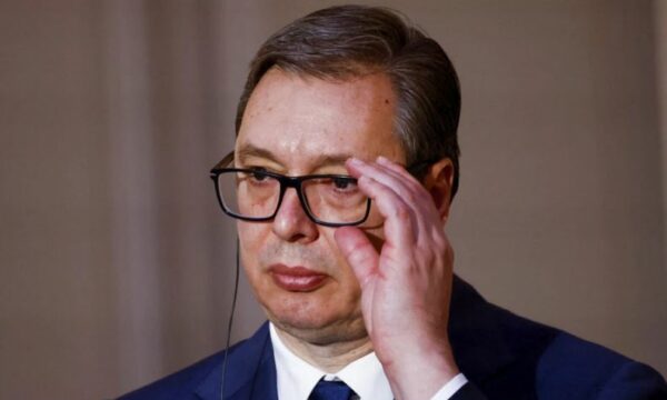 Vuçiq  E pashë që Kurti u takua me Plenkoviqin në Mynih Shqipëria  Kroacia e Kosova kanë arritur të na shqetësojnë