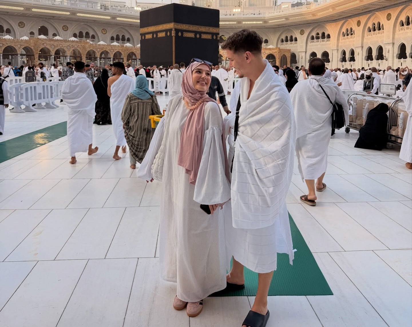 Adri dhe Iliriana përjetojnë emocionet e paharrueshme pranë Qabes