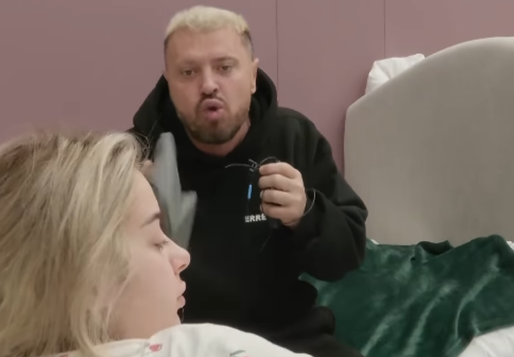  Fëmijë i keq   Labi vazhdon me akuzat ndaj Elijonës