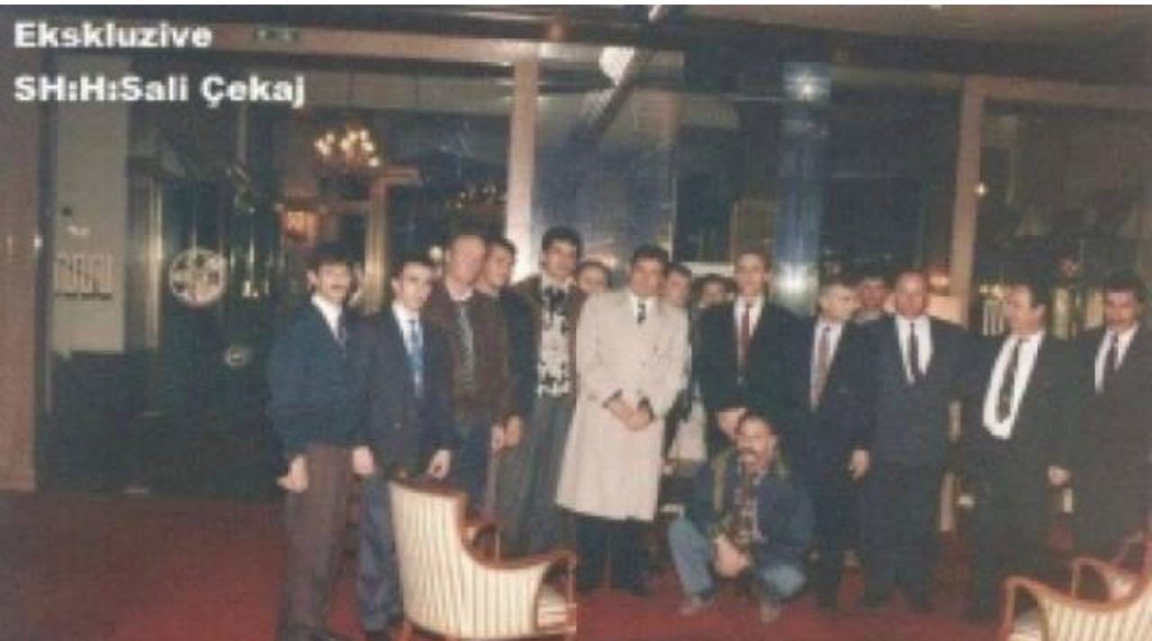 Sali Berisha ndan foto me Rugovën dhe Adem Jasharin  Burra të mëdhenj të kombit