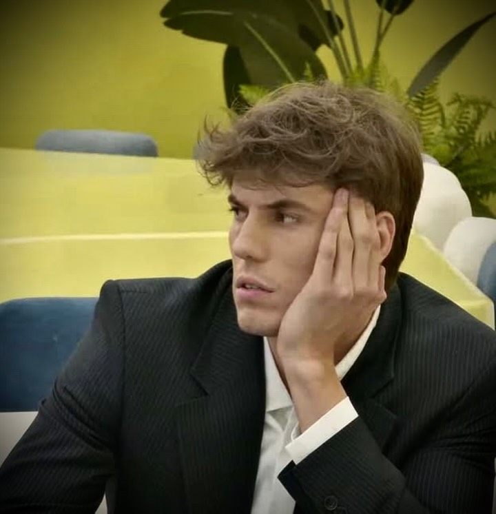 Më në fund zbulohet e dashura e Klodit për të cilën refuzoi Elijonen dhe Beniten