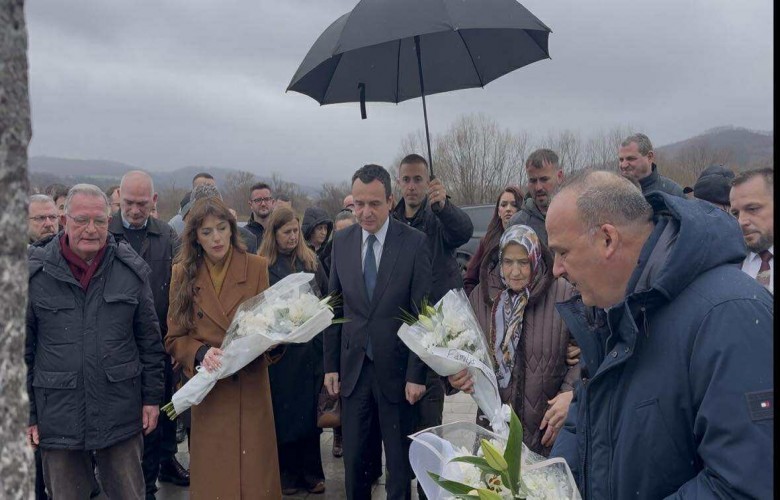 Kurti nderon Elfete e Mentor Humollin  Simbol i sakrificës dhe qëndresës