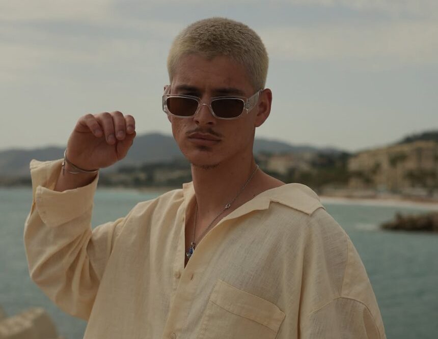 Elijona fitoi  krah tij   Londrimi bën deklaratën për të