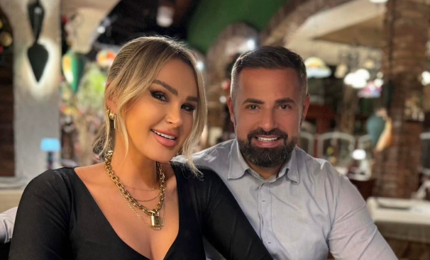 Njomza feston ditëlindjen  urimi i bashkëshortit është kaq i ëmbël