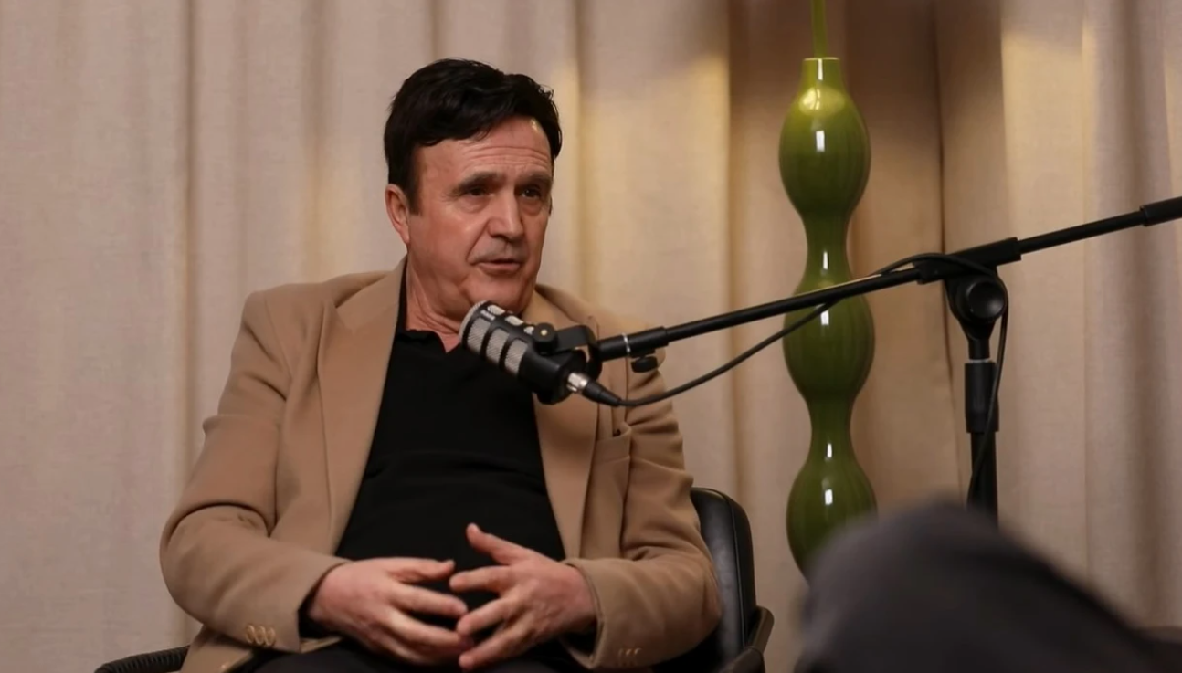 Naim Abazi jep një vështrim interesant se pse shqiptarëve iu vjen më rëndë të shahen nga motra se nga nëna  Ka të bëjë me virgjërinë