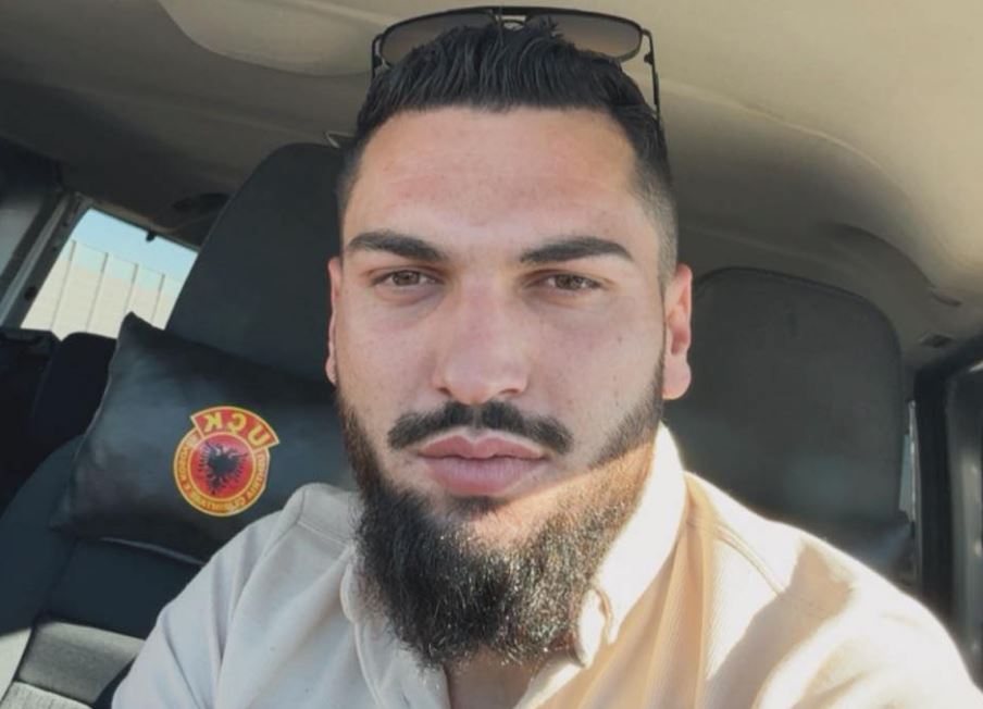 Mërgimtari nga Kosova maltretohet në Serbi   i marrin mbi 2 mijë euro shkak i fotografisë së babit dhe figurave të UÇK së