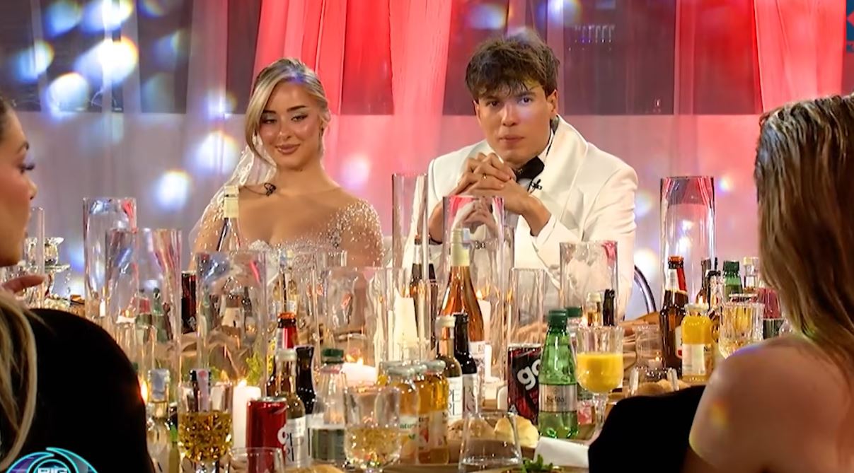 Yllka Kuqi  Nusja dhe dhëndri ma dhanë emocionin e dasmës së vërtetë  këtu ka diçka