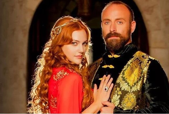 Aktorët e serialit  Sulejman i Madhërishëm  sërish bashkë para kamerës pas 15 vitesh