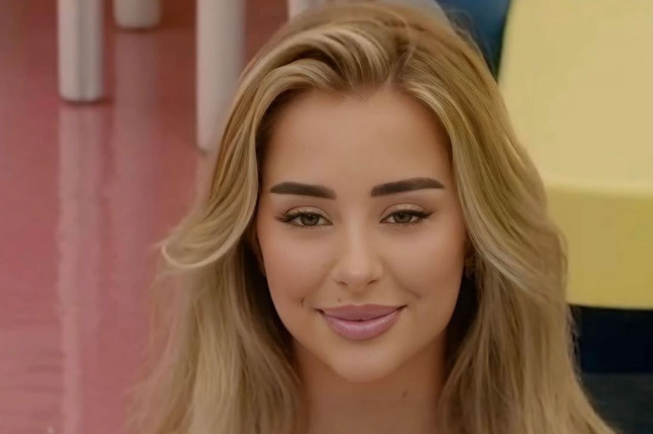 Elijona ndryshon  look   detaji që mori vëmendje