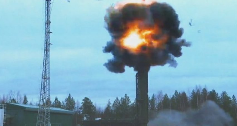 Raportohet se Irani ka goditur një objekt të rëndësishëm nafte