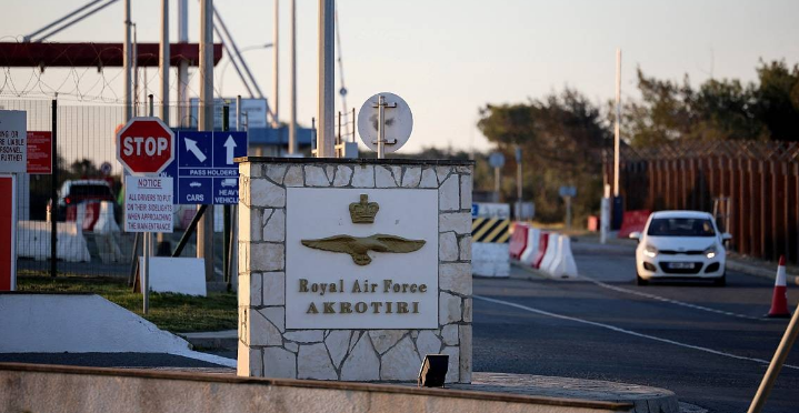 Droni iranian godet bazën ajrore britanike në Qipro