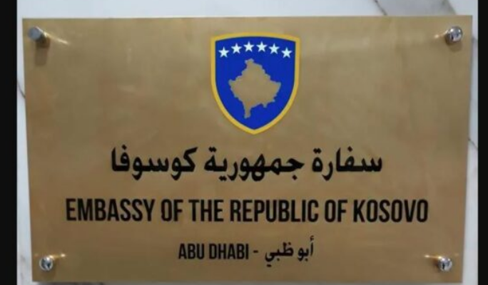 Ambasada e Kosovës në Abu Dhabi me njoftim të ri për kosovarët e bllokuar në Emirate
