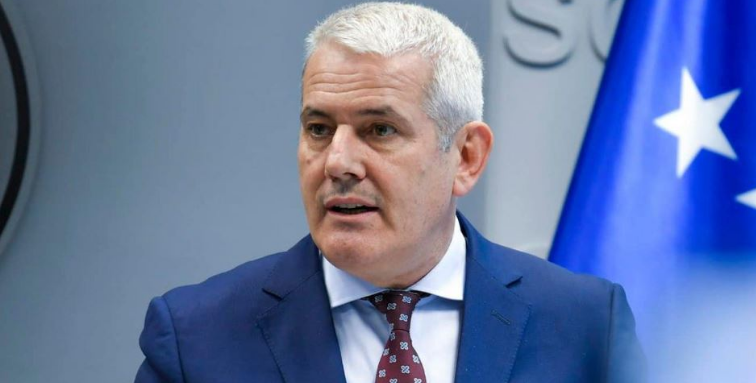 Sveçla  Kërcënimet e Vulinit nuk e zmbrapsin Kosovën