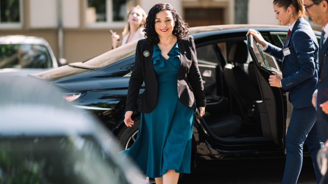 Osmani pyetet nëse do të kandidohet nga Kurti