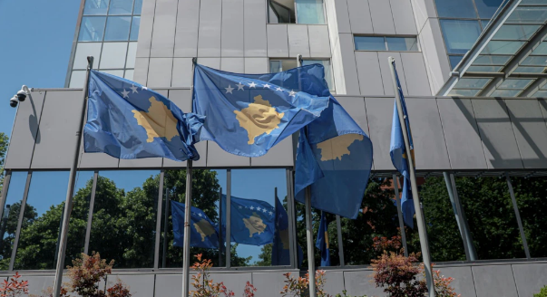 Rusia   qytetarëve  Mos udhëtoni në Kosovë