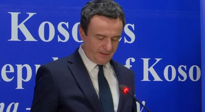 Kurti nga ekspozita në Kuvend  Gazetarët e fotoreporterët dokumentuan ditët e marsit 1998 në Prekaz