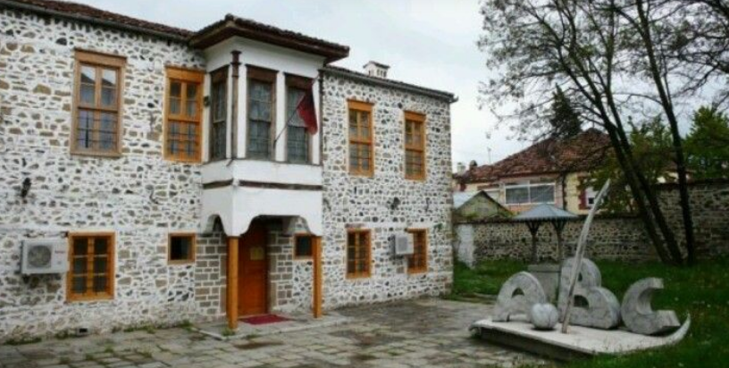 7 Marsi  Si lindi festa e mësuesit dhe historia e saj