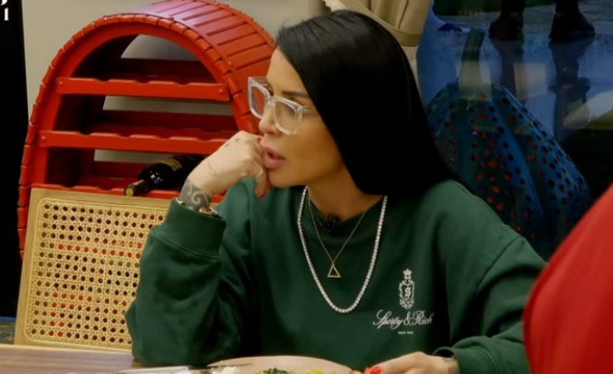 Jonida Maliqi tregon për natën e parë në fermë  U tremba  nuk fjeta natën