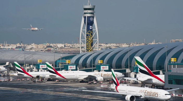 Aeroporti i Dubait nën sulm  pezullohen fluturimet