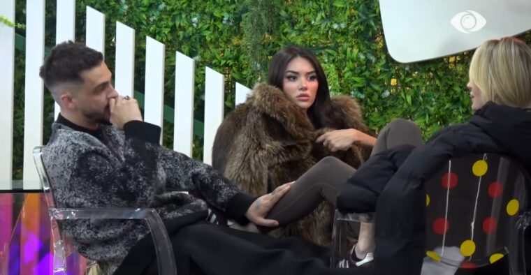  Greta tërboi gjithë shqiptarët  jo ne që jemi    Mamaja e Selin  Ka qenë një Big i vështirë 