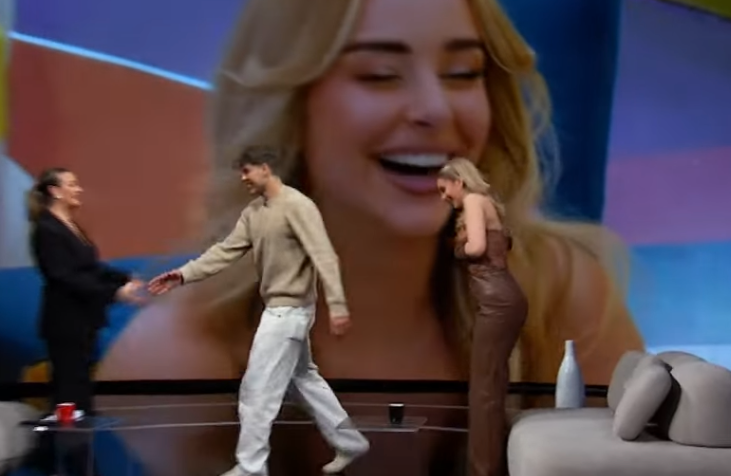 Klodi befason Elijonën në mes të emisionit  mbetet i paqartë akoma raporti i tyre