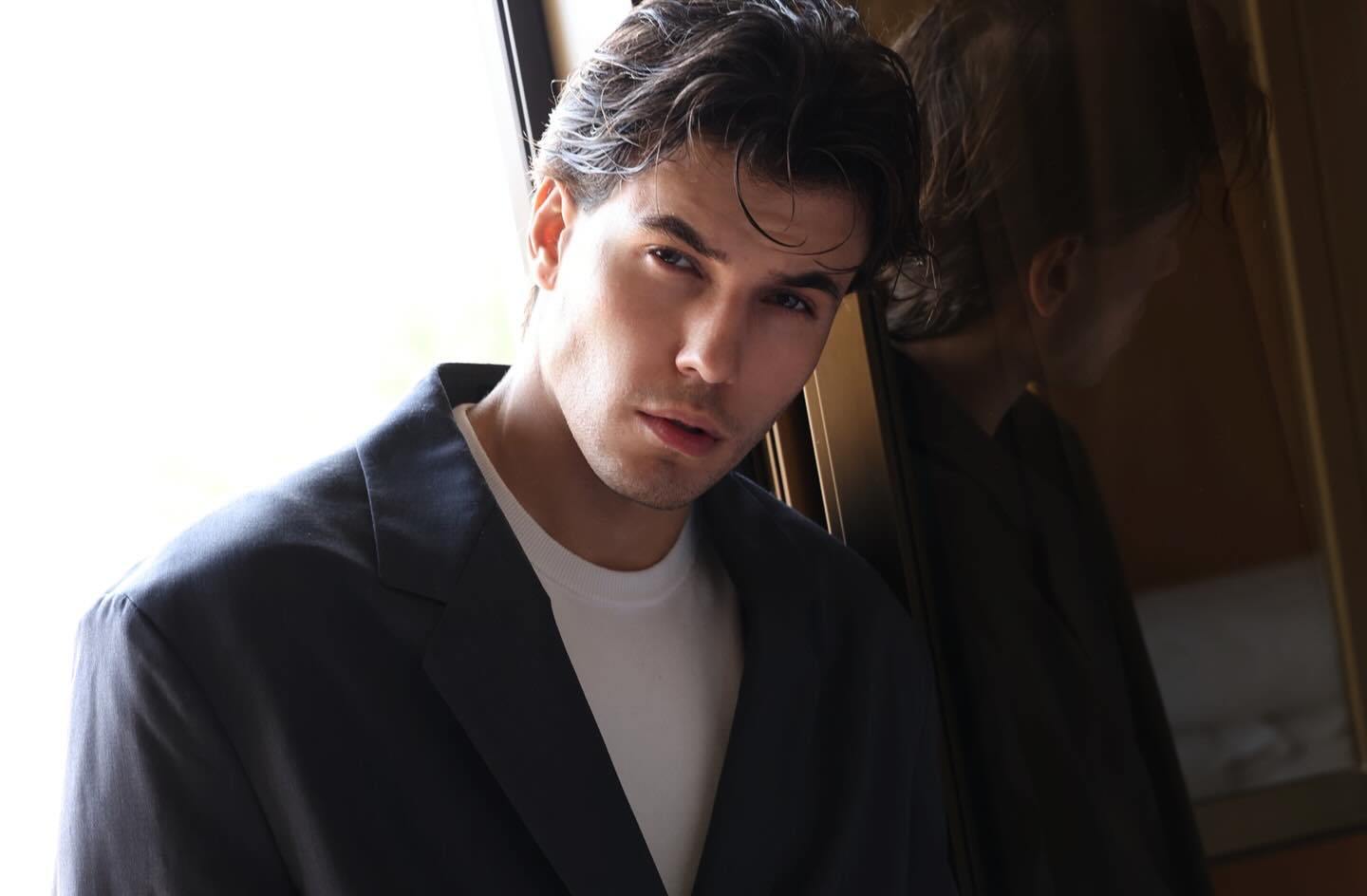 Klodi publikon foto të reja  komenti i Londrimit merr gjithë vëmendjen