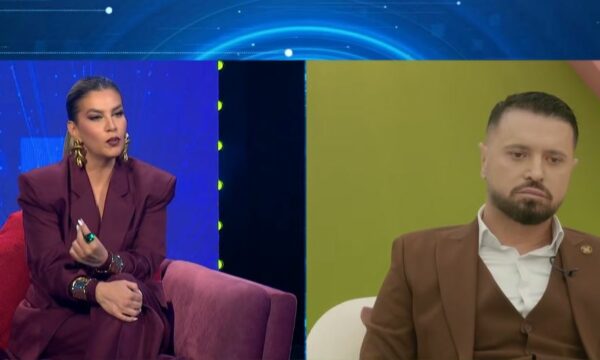 Labit s i hiqet inati  Leonora Jakupi s din me këndu live