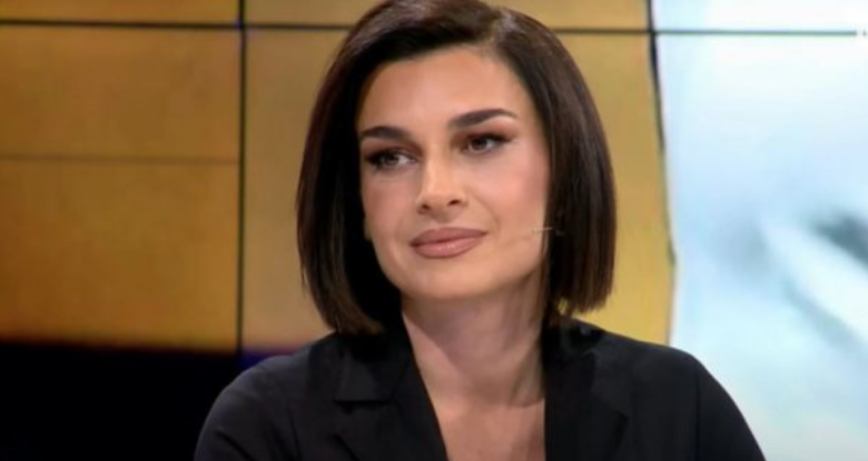 Njihuni me vajzën 15 vjeçare të Elsa Lilës