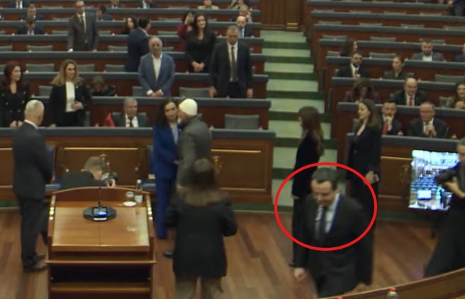 Seanca për Epopenë e UÇK së  Kurti s i flet Osmanit