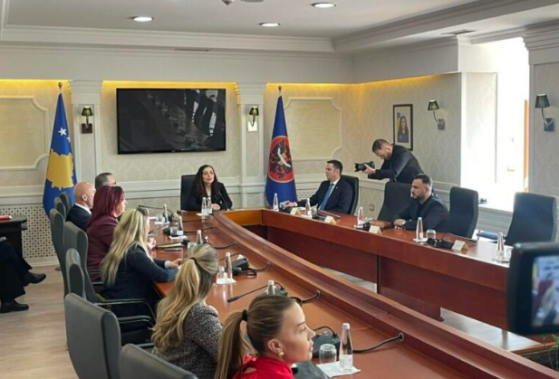 Nisja e konsultimeve   Osmani pret krerët e partive për datën e zgjedhjeve