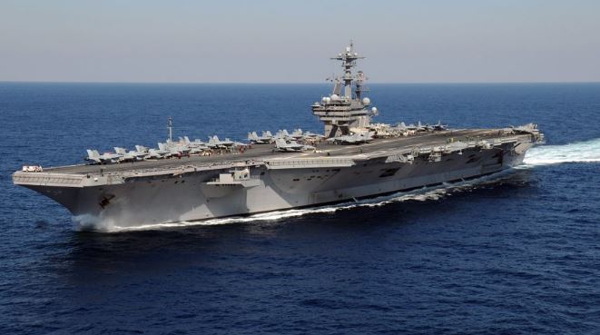 Aeroplanmbajtësja USS George H W  Bush mbërrin në Lindjen e Mesme  paralajmëron kjo rinisjen e sulmeve ndaj Iranit 