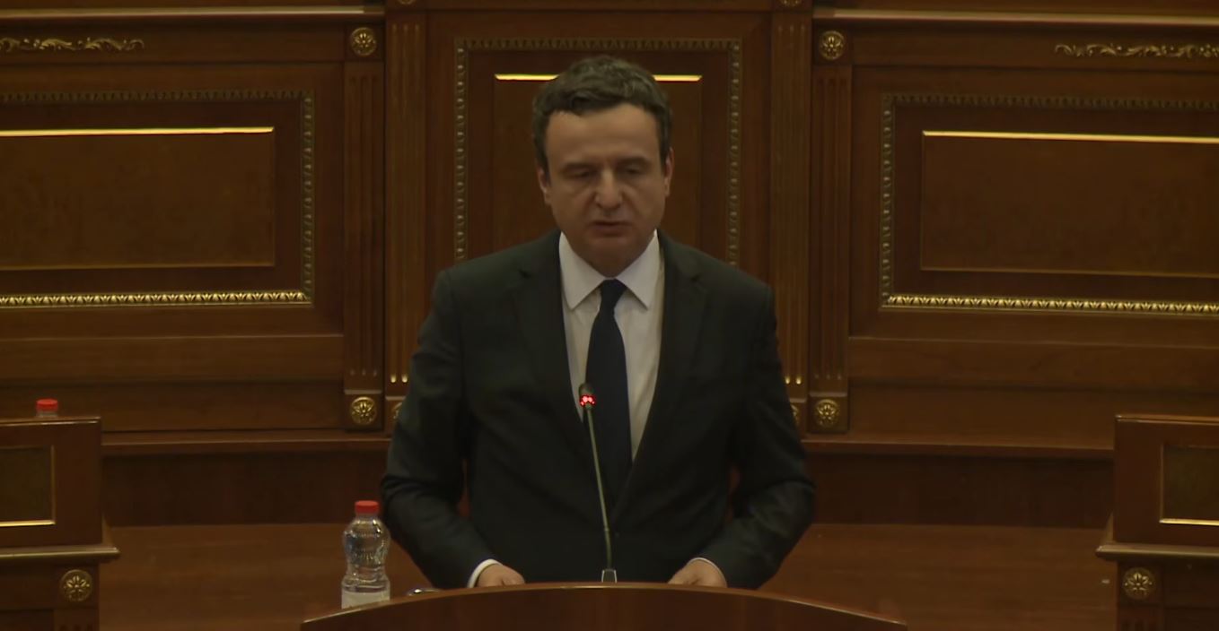 Kurti  Kosova nderon viktimat e krimeve të luftës  Serbia shërben si strehë për fshehjen e kriminelëve