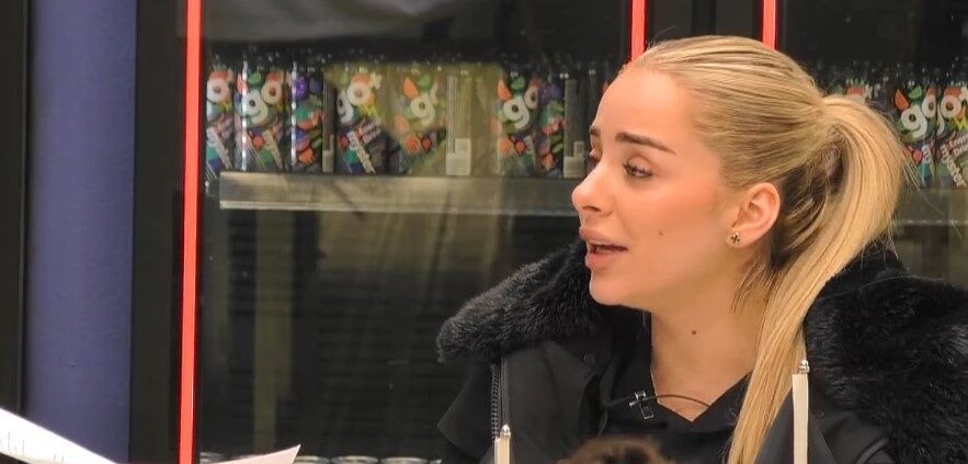 Pas një heshtjeje të gjatë  reagon e revoltuar Elijona  Mos 