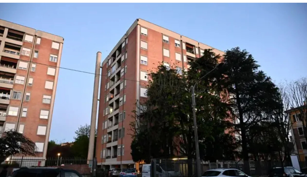 12 vjeçari shqiptar vdes pasi rrezohet nga dritarja e ndërtesës në Itali