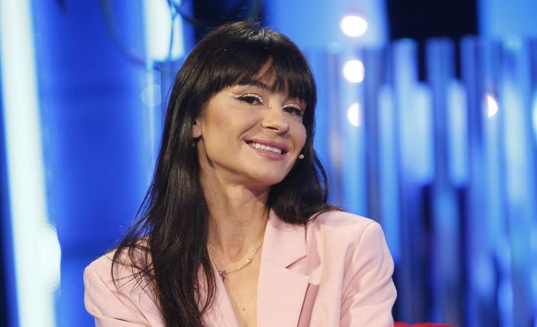 Zhaklin Lekatari për Rogertin  Duket sikur ka probleme me shëndetin mendor dhe ka nevojë për mbështetje emocionale