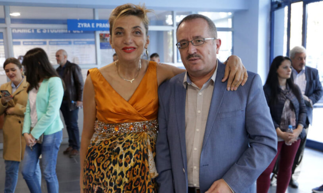 Kush është ish burri i Mimoza Ahmetit dhe pse u nda ajo 