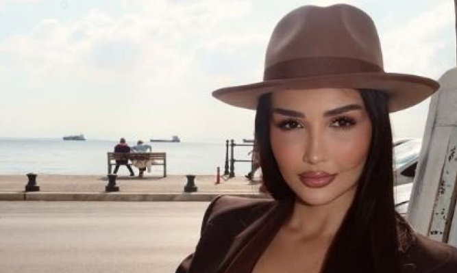 Xheneta Fetahu shijon pushimet në Greqi