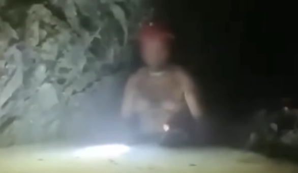 Minatori shpëtohet pasi mbeti i bllokuar nën tokë për 14 ditë në Meksikë