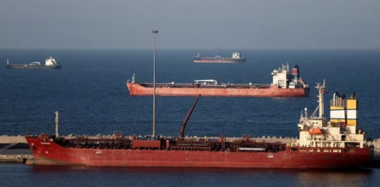 Irani synon taksë prej 2 milionë dollarësh për çdo anije në Ngushticën e Hormuzit