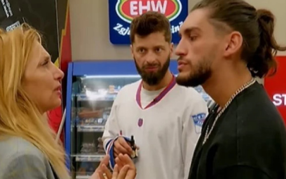 Debati ndërmjet Adit dhe Mozës: Çfarë ndodhi gjatë bisedës që nxori reagime të forta?
