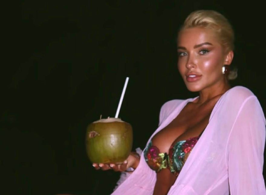 Fansat  sytë katër  Dolce bën veprimin e papritur në Maldive 